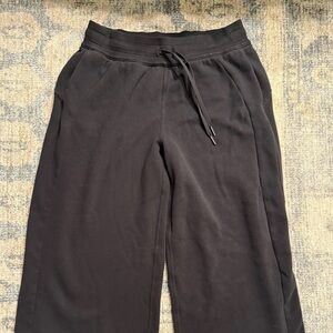 Lululemon scuba wide leg large short